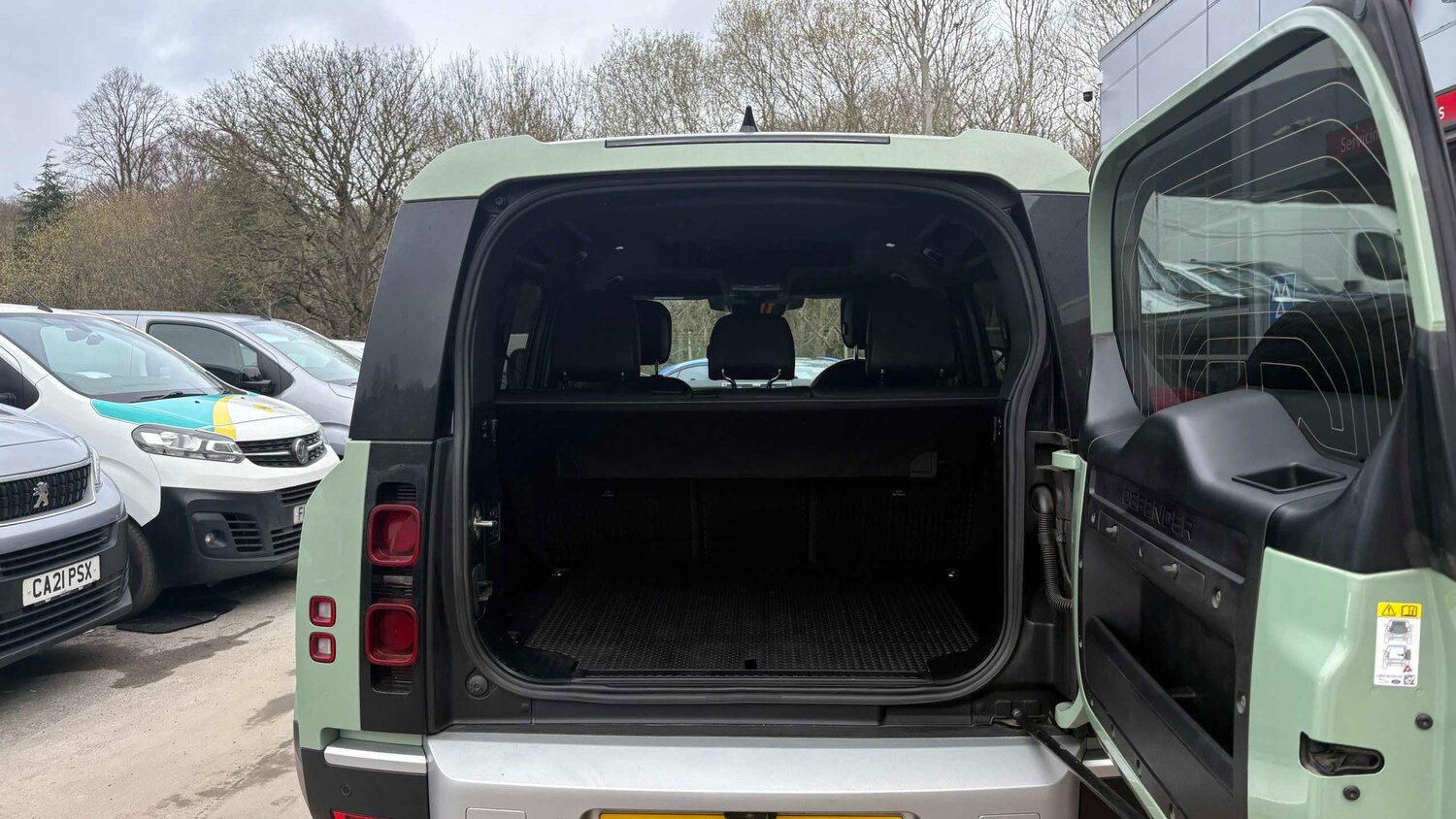 Used Land Rover Defender for sale - 78052274: Photo 19