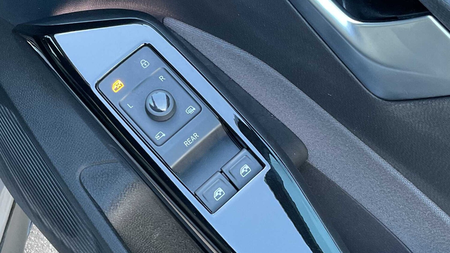 Used Volkswagen ID.3 for sale - 77860980: Photo 28