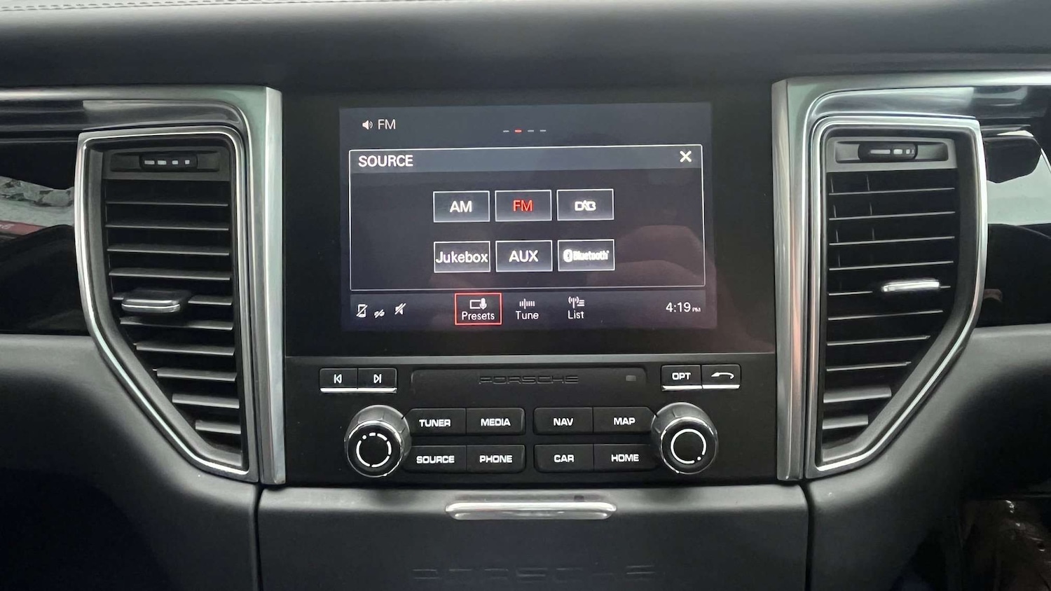 Used Porsche Macan 2018 for sale - 78010359: Photo 18