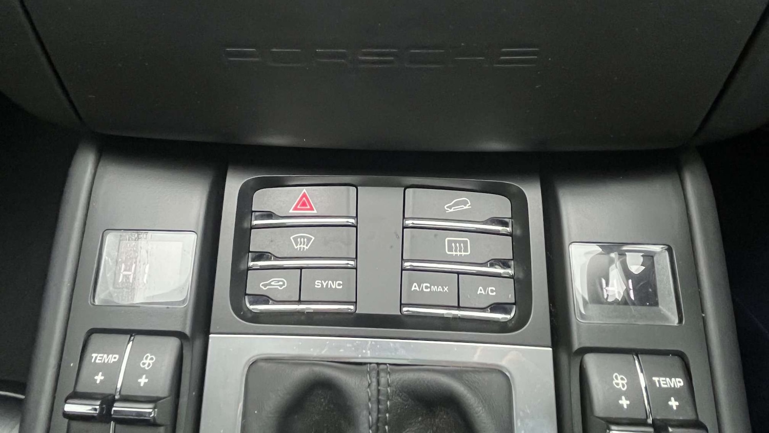 Used Porsche Macan 2018 for sale - 78010359: Photo 22