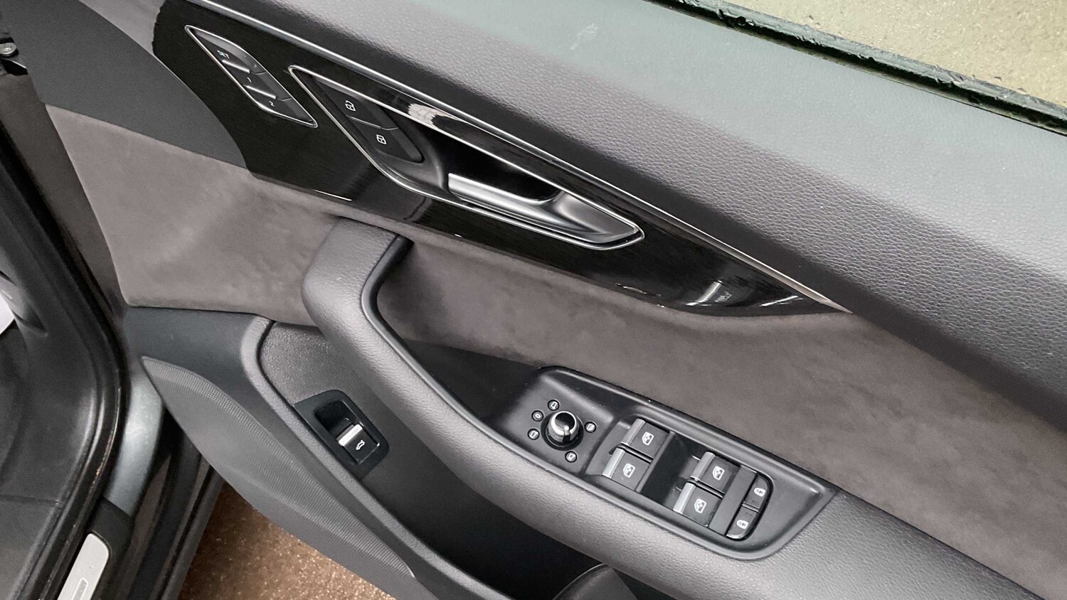 Used Audi Q7 for sale - 77859792: Photo 28