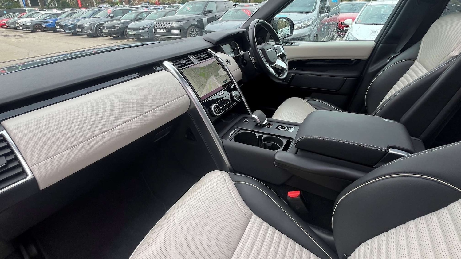 Used Land Rover Discovery 2022 for sale - 78187921: Photo 18