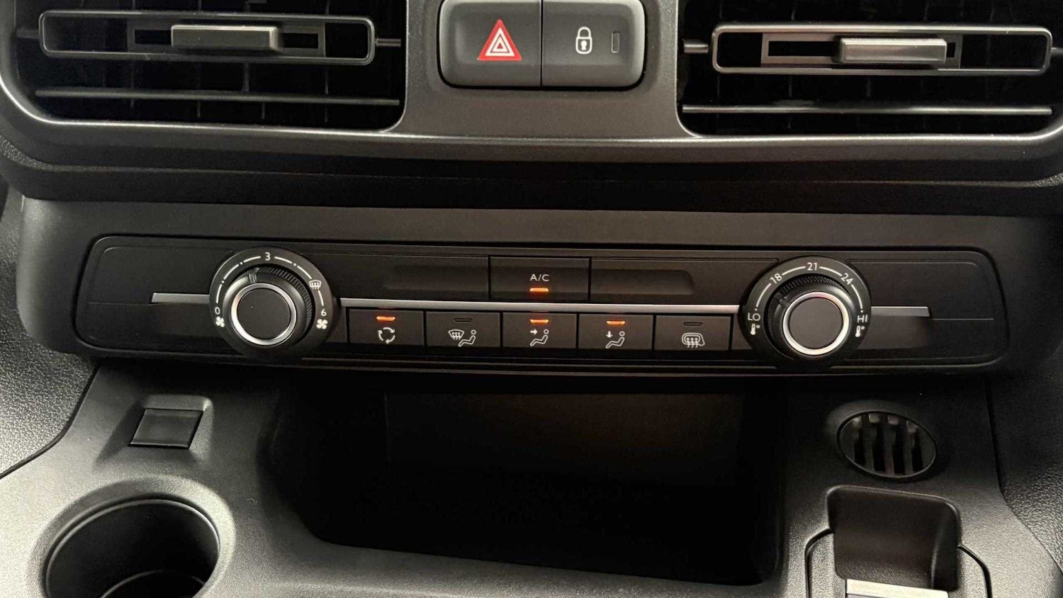 Used Vauxhall Combo 2025 for sale - 77862562: Photo 16