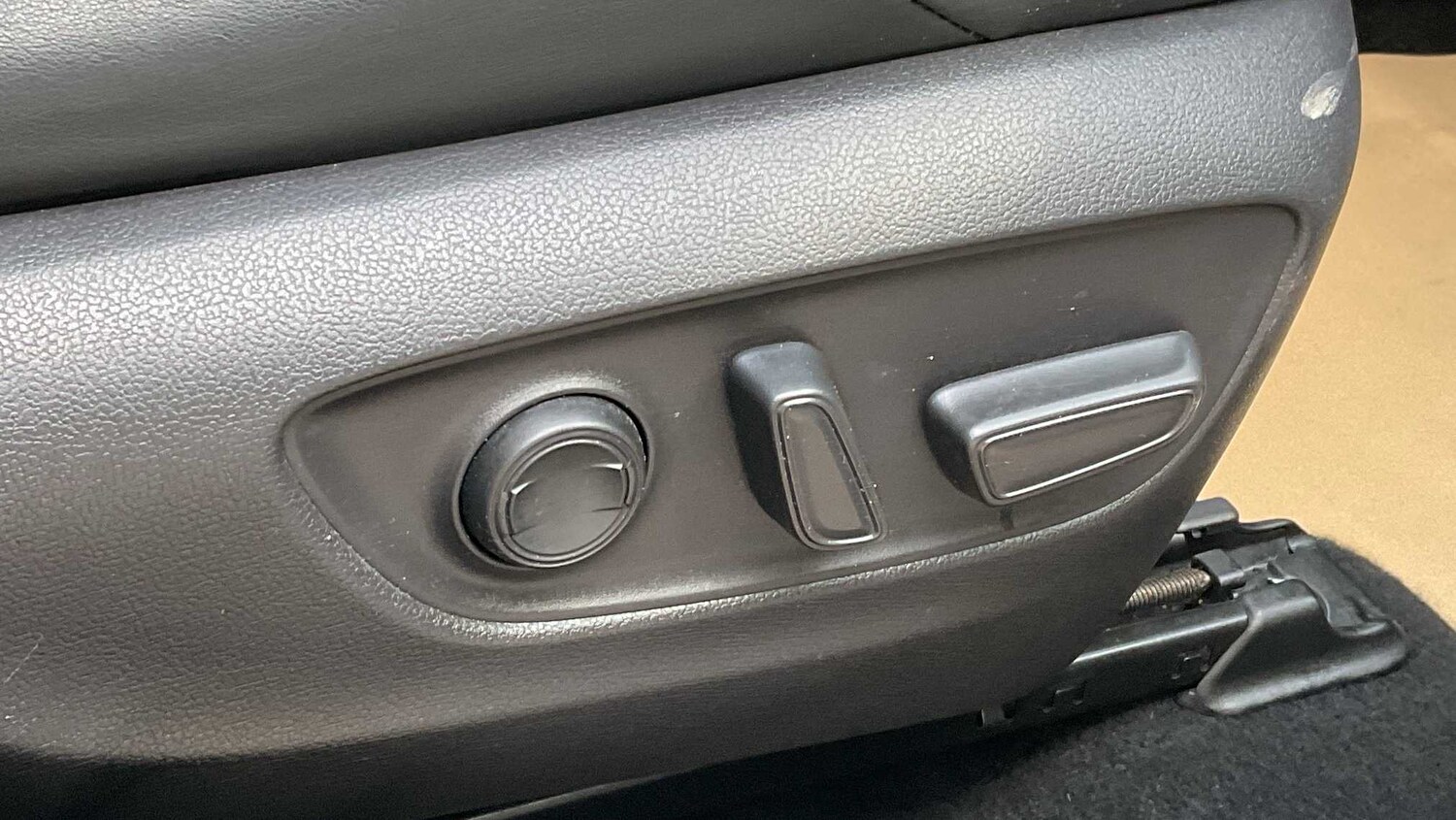 Used Toyota RAV4 for sale - 77861620: Photo 28