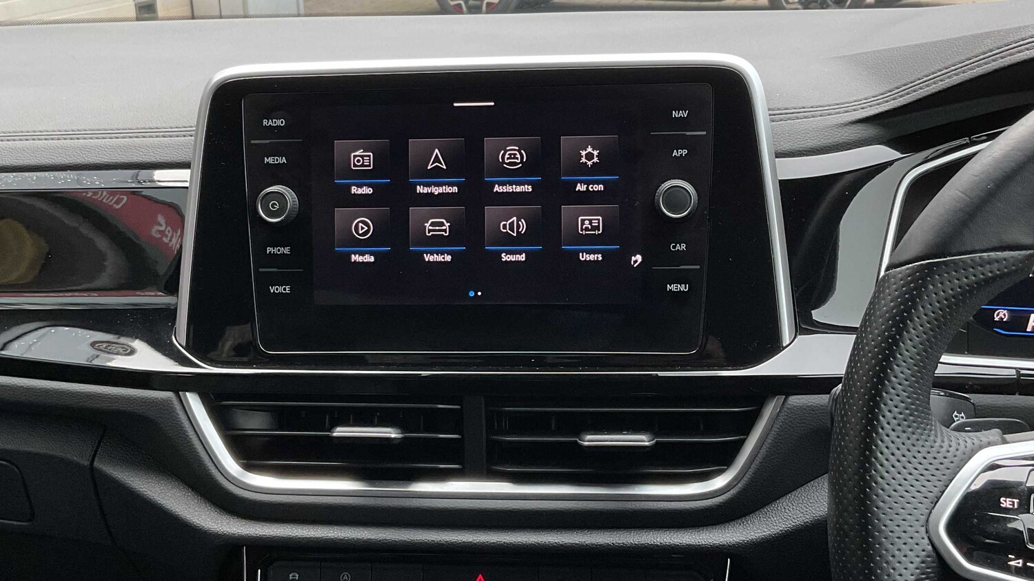 Used Volkswagen T-Roc for sale - 77860913: Photo 14