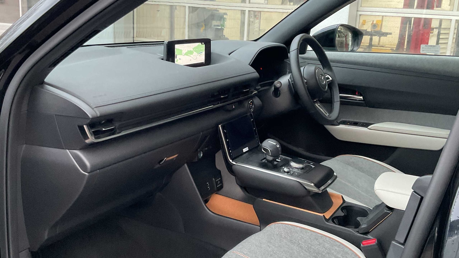 Used Mazda MX-30 2025 for sale - 77858590: Photo 9