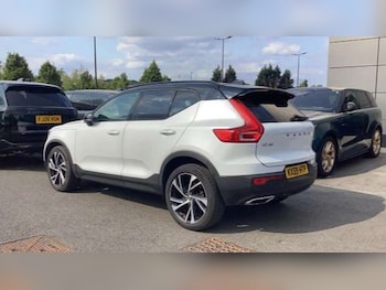 Used Volvo XC40 2019 for sale - 79390996: Photo