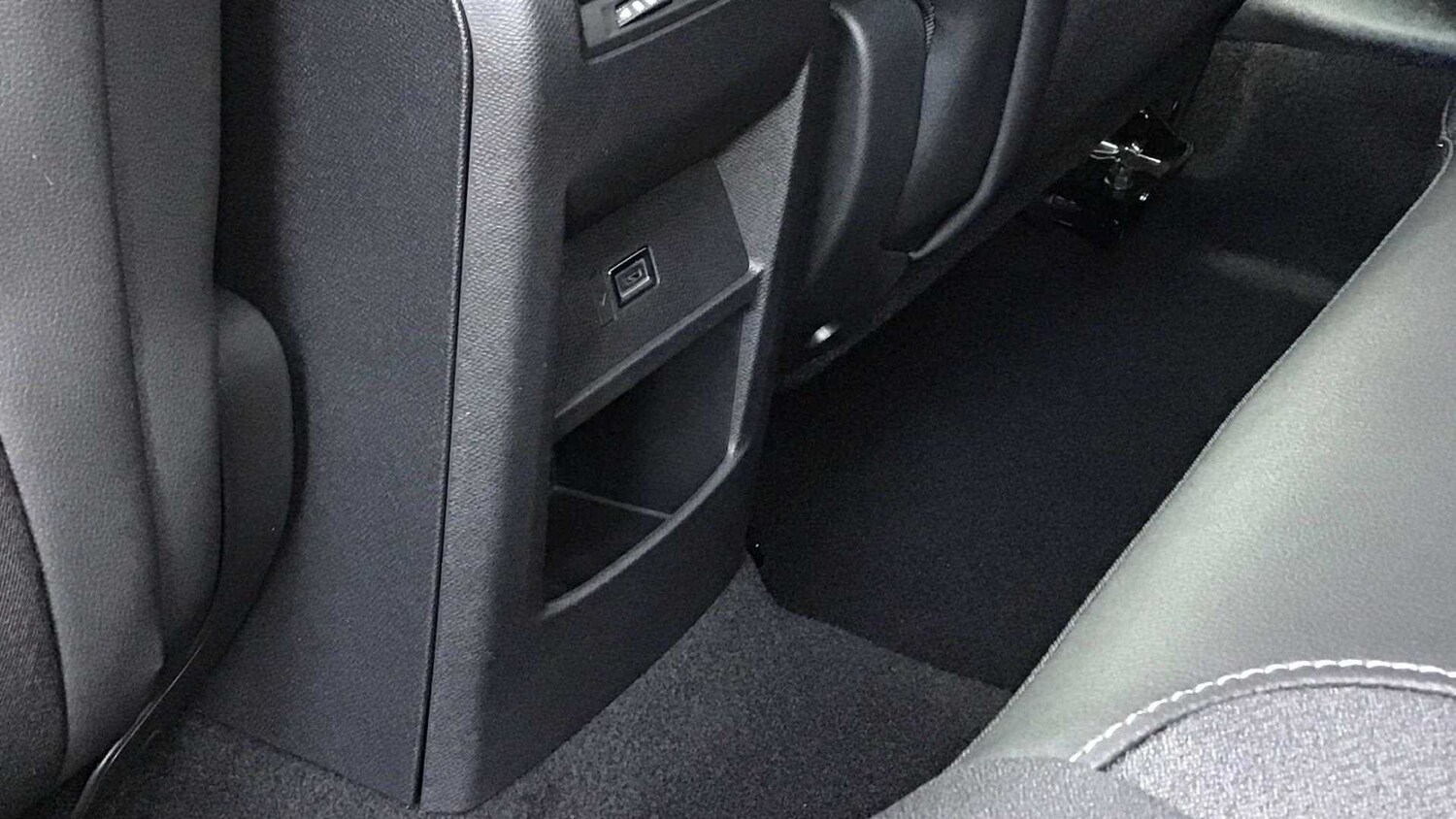 Used Vauxhall Astra for sale - 77860865: Photo 29