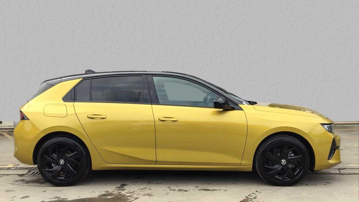 Used Vauxhall Astra for sale - 77860865: Photo 9