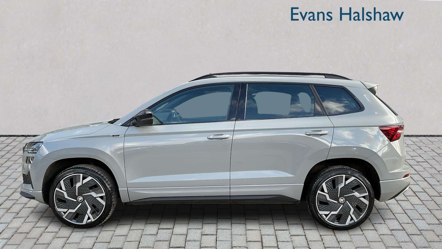 Used Skoda Karoq for sale - 77862561: Photo 4