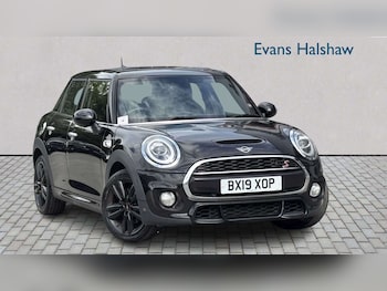 Used MINI Hatch 2019 for sale - 78812358: Photo