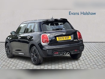 Used MINI Hatch 2019 for sale - 78812358: Photo