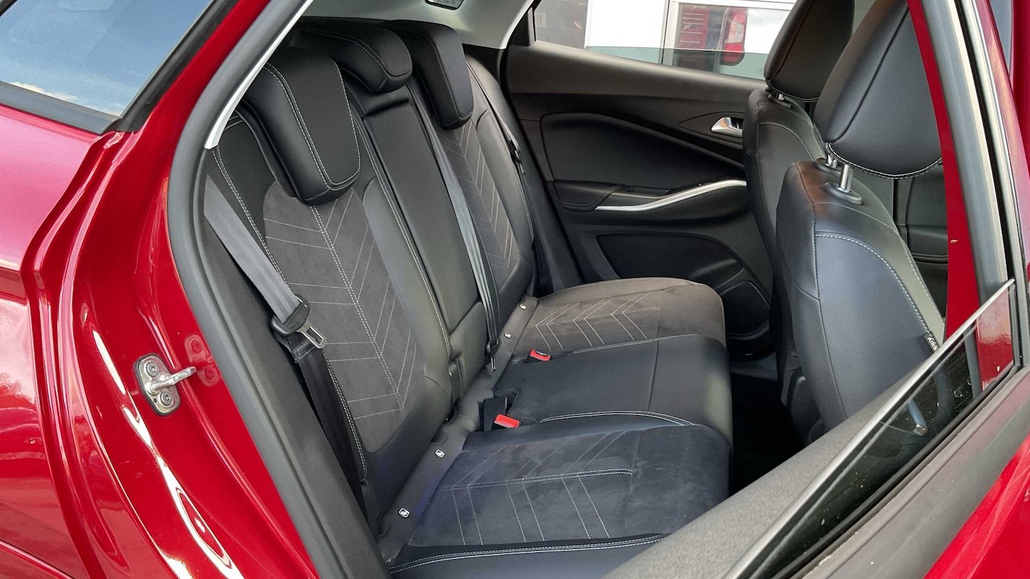 Used Vauxhall Grandland for sale - 77861074: Photo 13