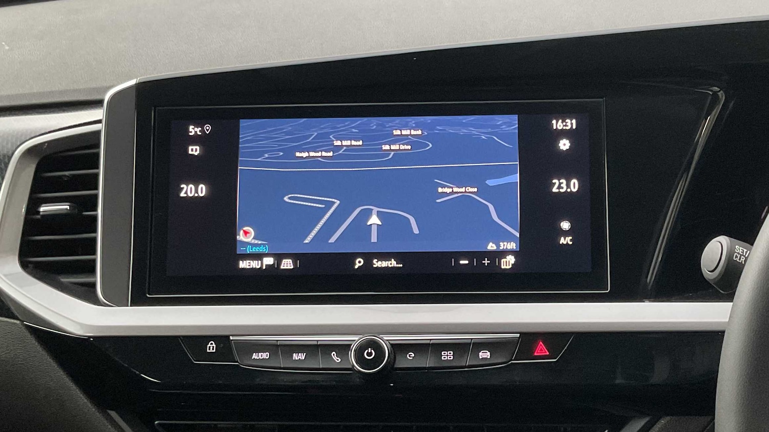 Used Vauxhall Grandland for sale - 77861074: Photo 2