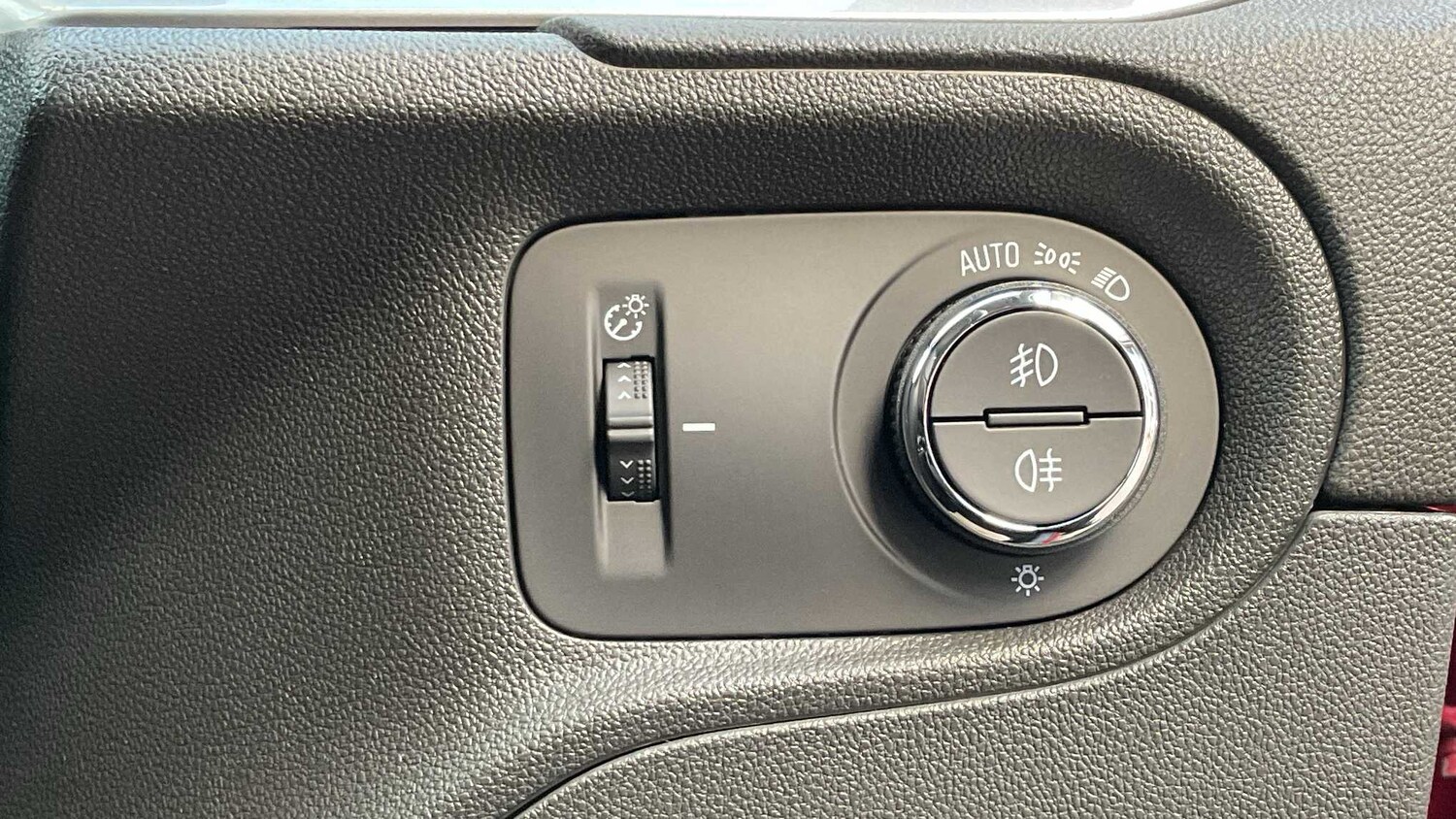 Used Vauxhall Grandland for sale - 77861074: Photo 27