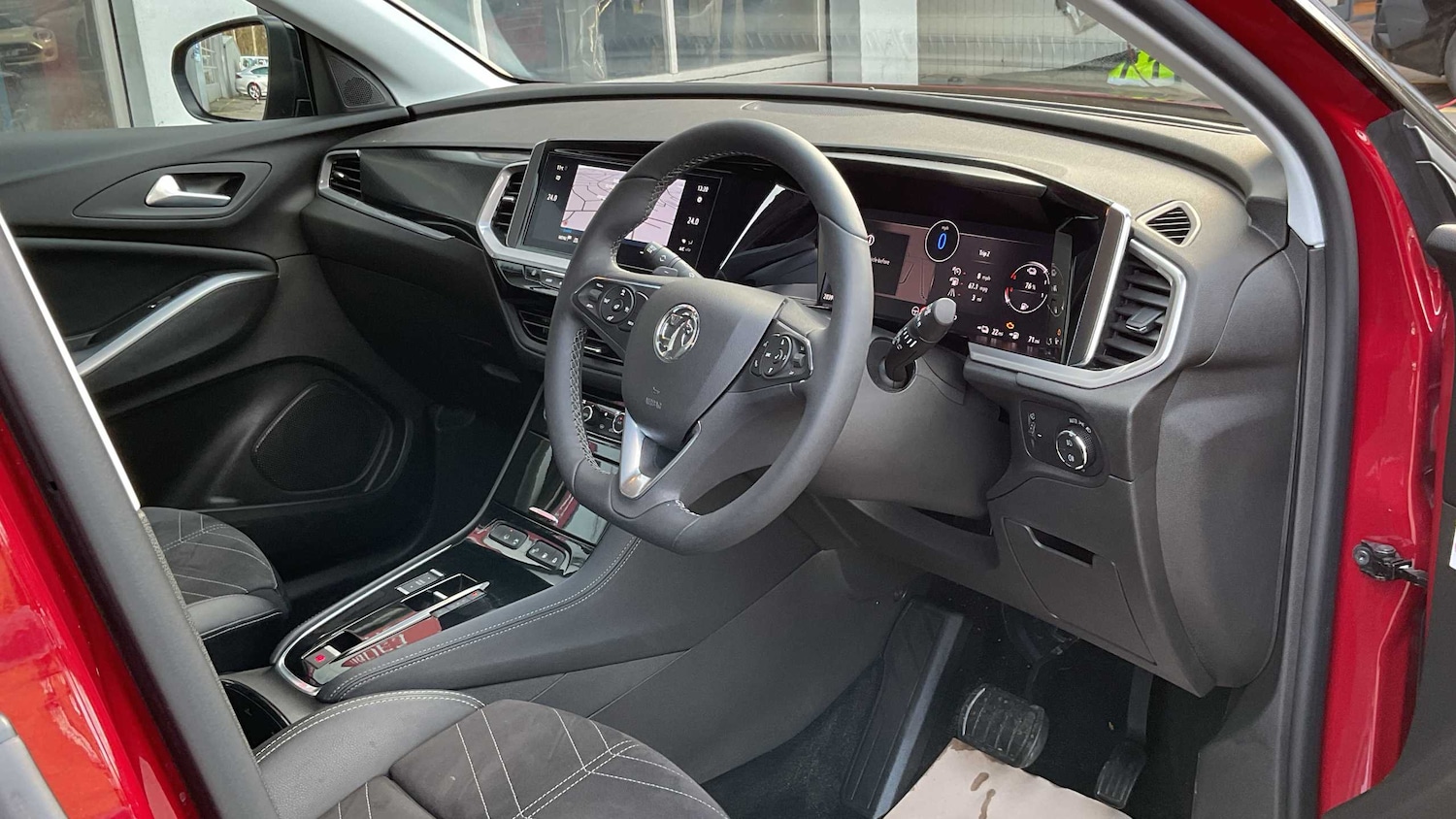 Used Vauxhall Grandland for sale - 77861074: Photo 3