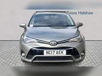 Used Toyota Avensis 2017 for sale - 79637315: Photo
