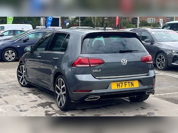Used Volkswagen Golf 2018 for sale - 78322052: Photo