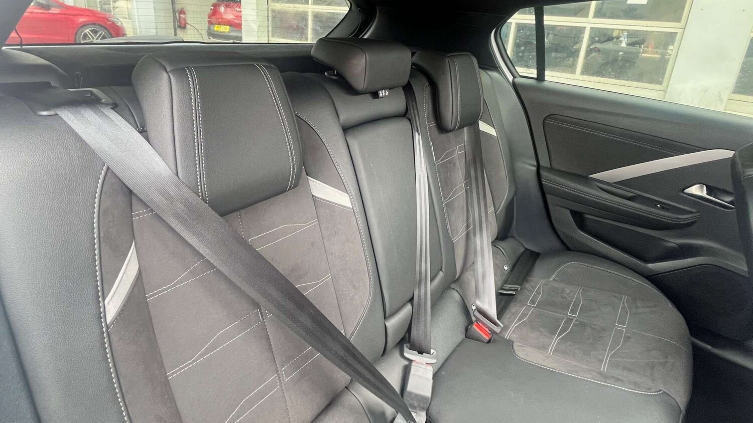 Used Vauxhall Astra for sale - 77860348: Photo 8