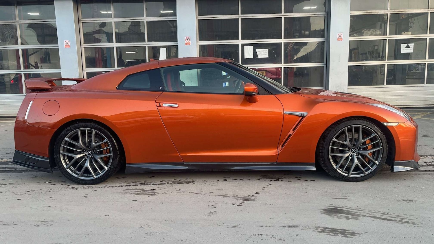 Used Nissan GT-R 2017 for sale - 77858815: Photo 5