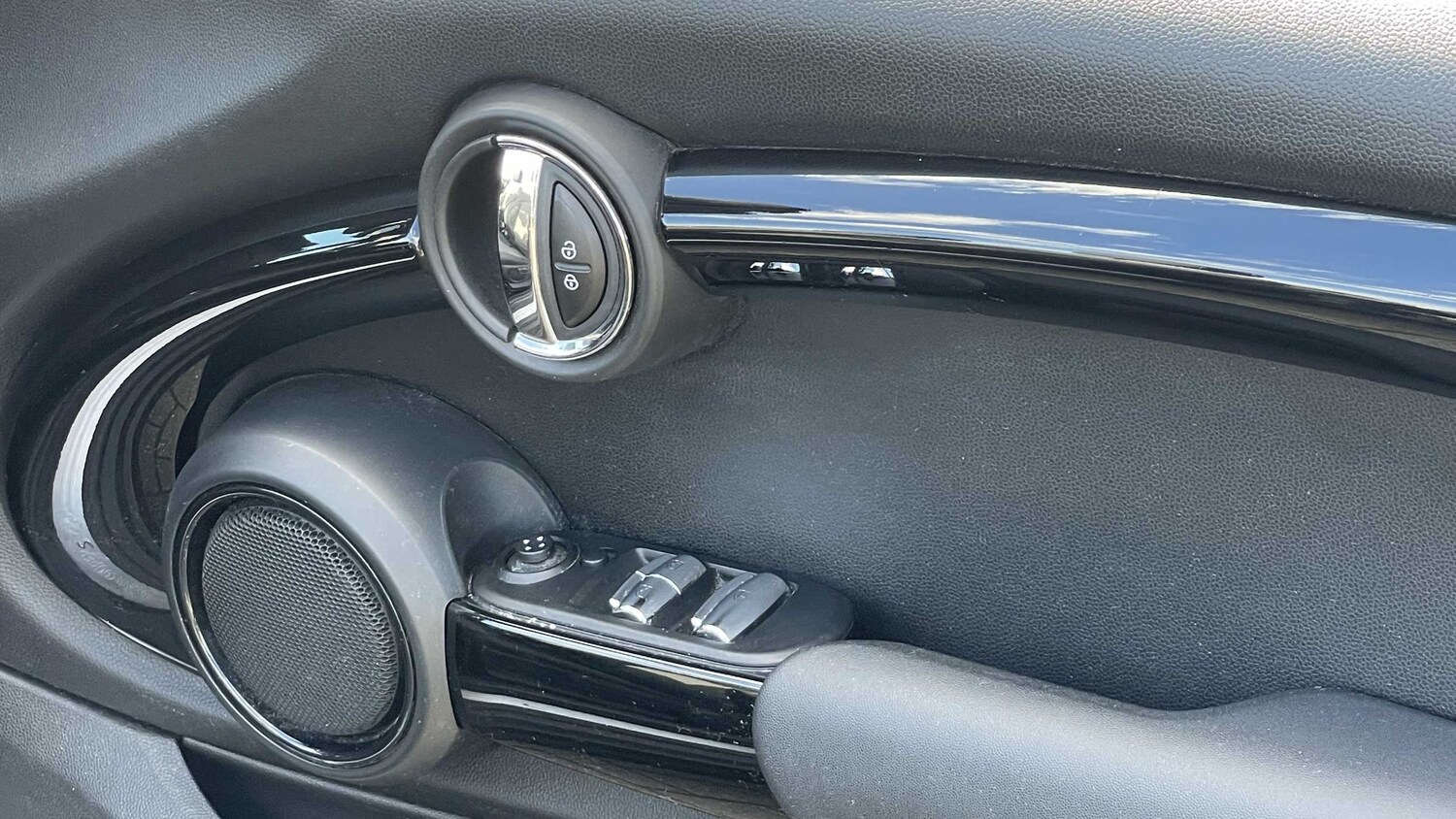 Used MINI Convertible for sale - 77858872: Photo 27