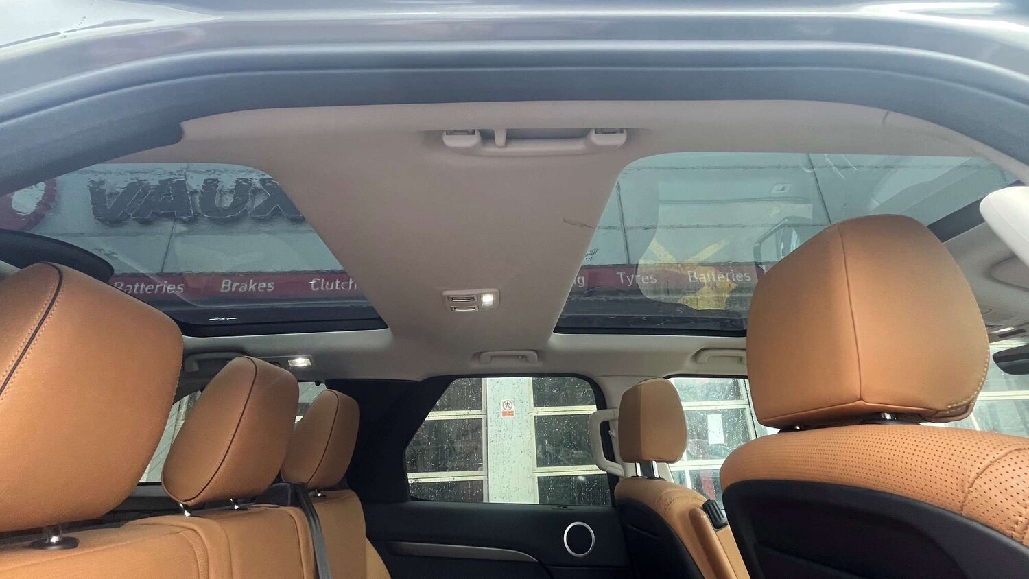 Used Land Rover Discovery 2017 for sale - 78187912: Photo 12