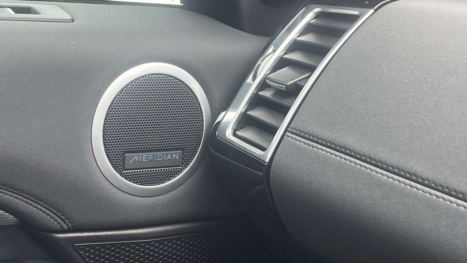 Used Land Rover Discovery 2017 for sale - 78187912: Photo 22