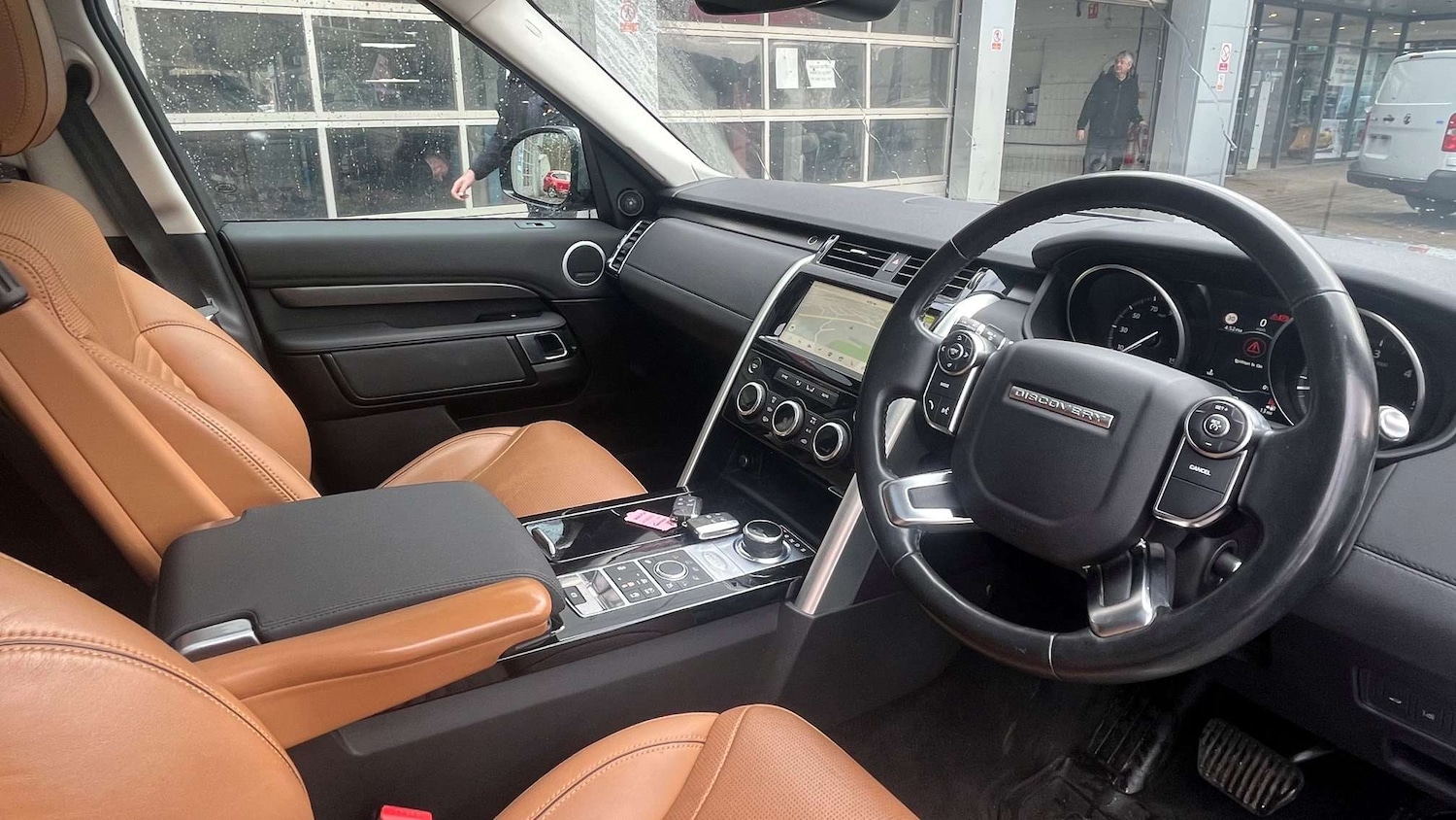 Used Land Rover Discovery 2017 for sale - 78187912: Photo 8