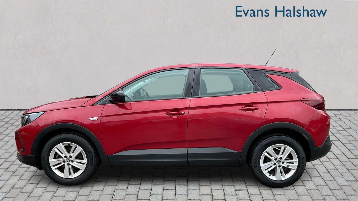 Used Vauxhall Grandland for sale - 77861536: Photo 4