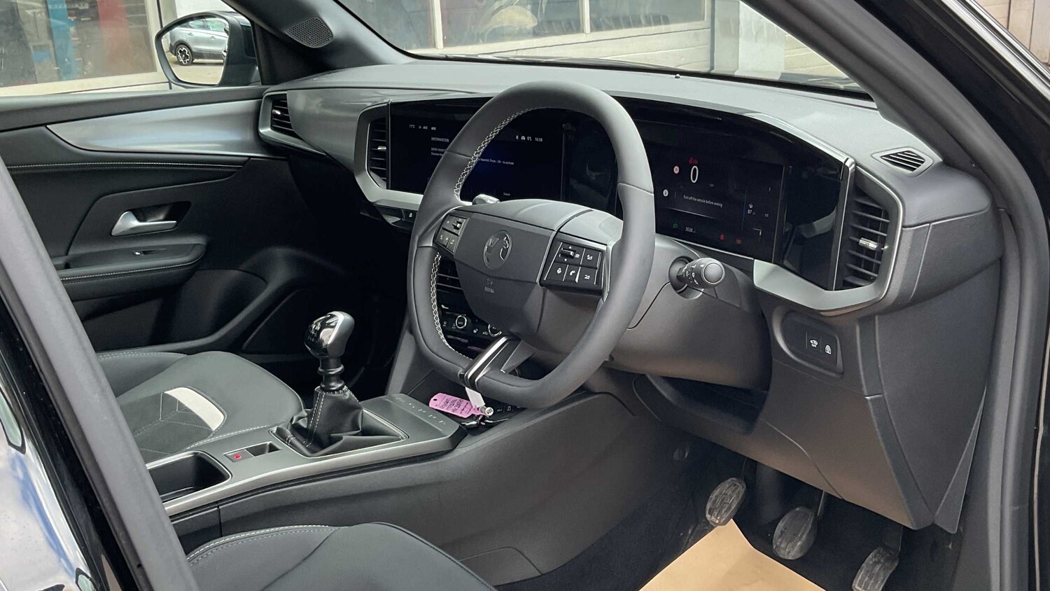 Used Vauxhall Mokka 2025 for sale - 77860611: Photo 12