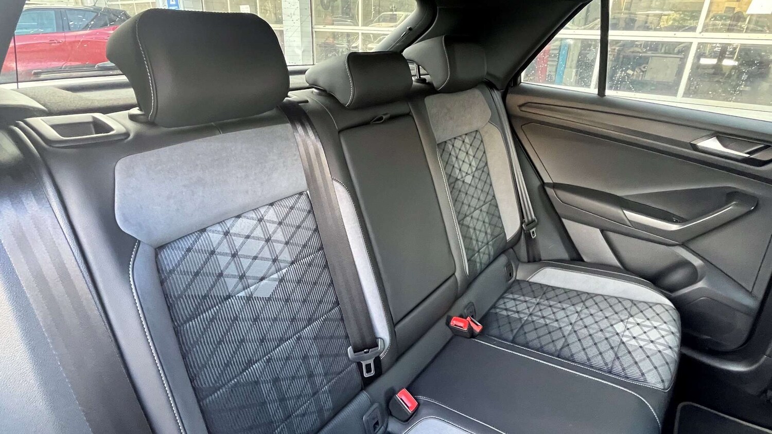 Used Volkswagen T-Roc 2022 for sale - 78077105: Photo 10