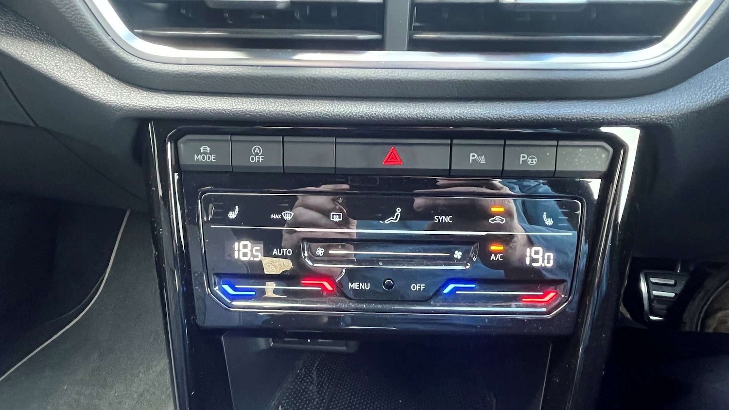 Used Volkswagen T-Roc 2022 for sale - 78077105: Photo 18