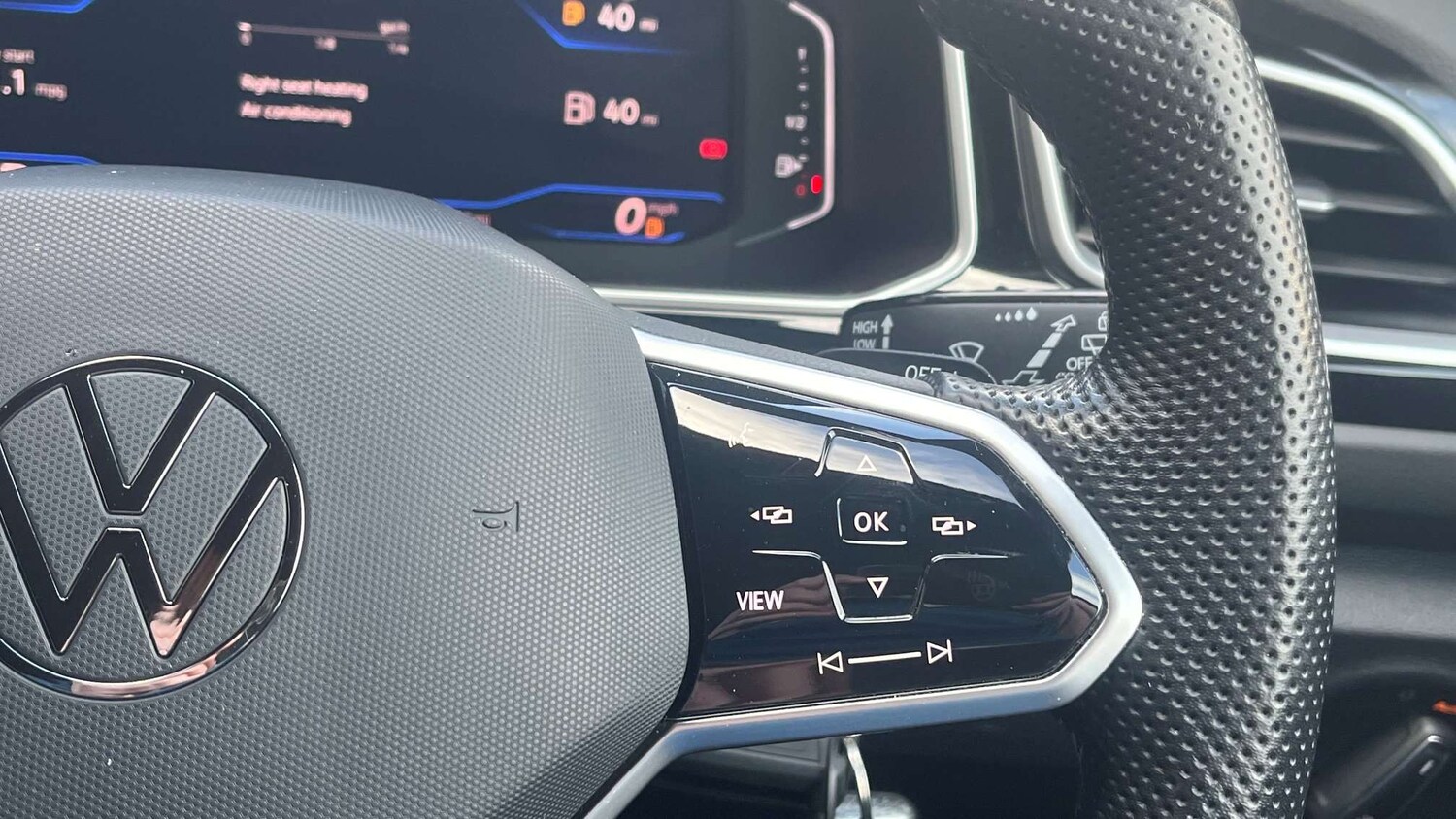 Used Volkswagen T-Roc 2022 for sale - 78077105: Photo 20