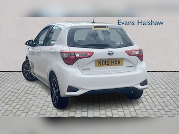 Used Toyota Yaris 2019 for sale - 79306401: Photo