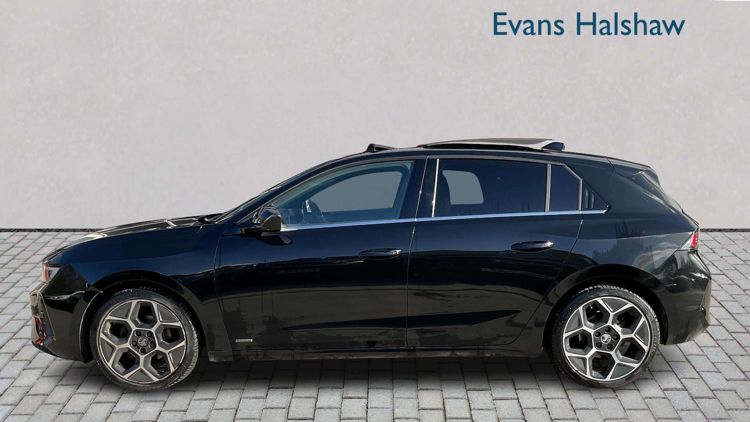 Used Vauxhall Astra for sale - 78051963: Photo 4