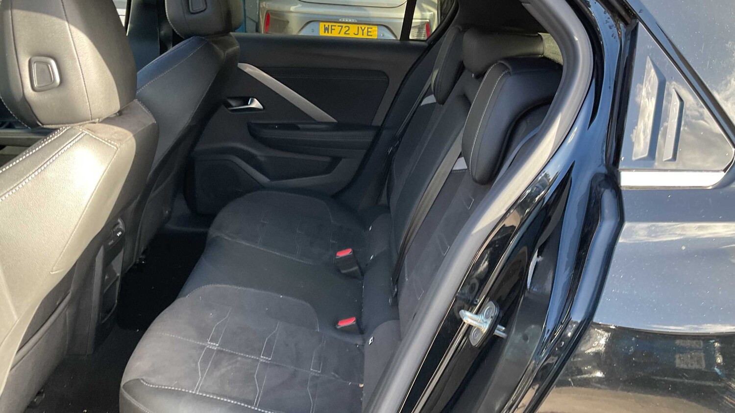 Used Vauxhall Astra for sale - 78051963: Photo 8