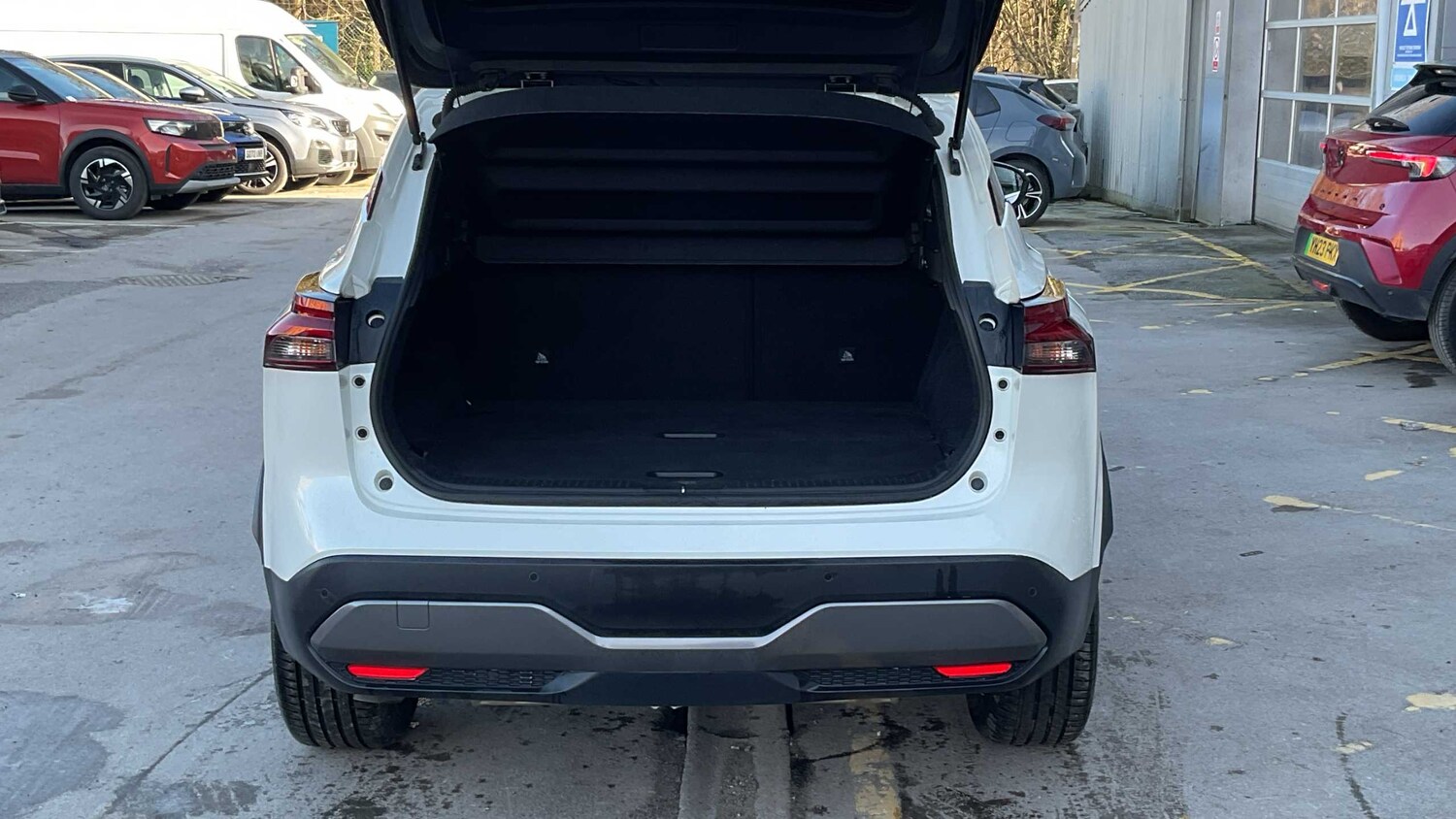 Used Nissan Qashqai 2022 for sale - 77858132: Photo 31