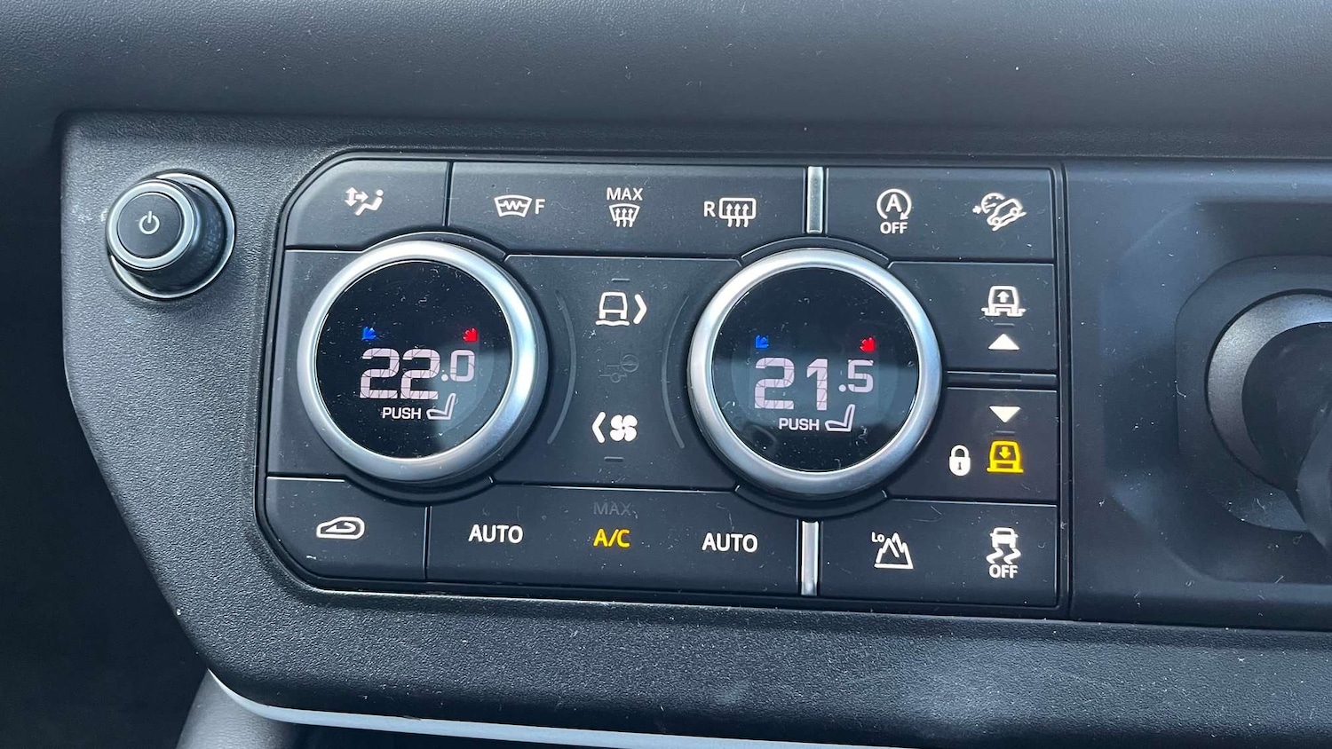 Used Land Rover Defender for sale - 77960928: Photo 16