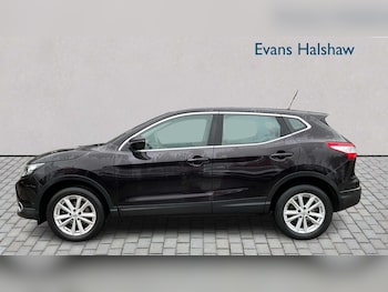 Used Nissan Qashqai 2017 for sale - 77857558: Photo
