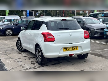 Used Suzuki Swift 2023 for sale - 78321922: Photo