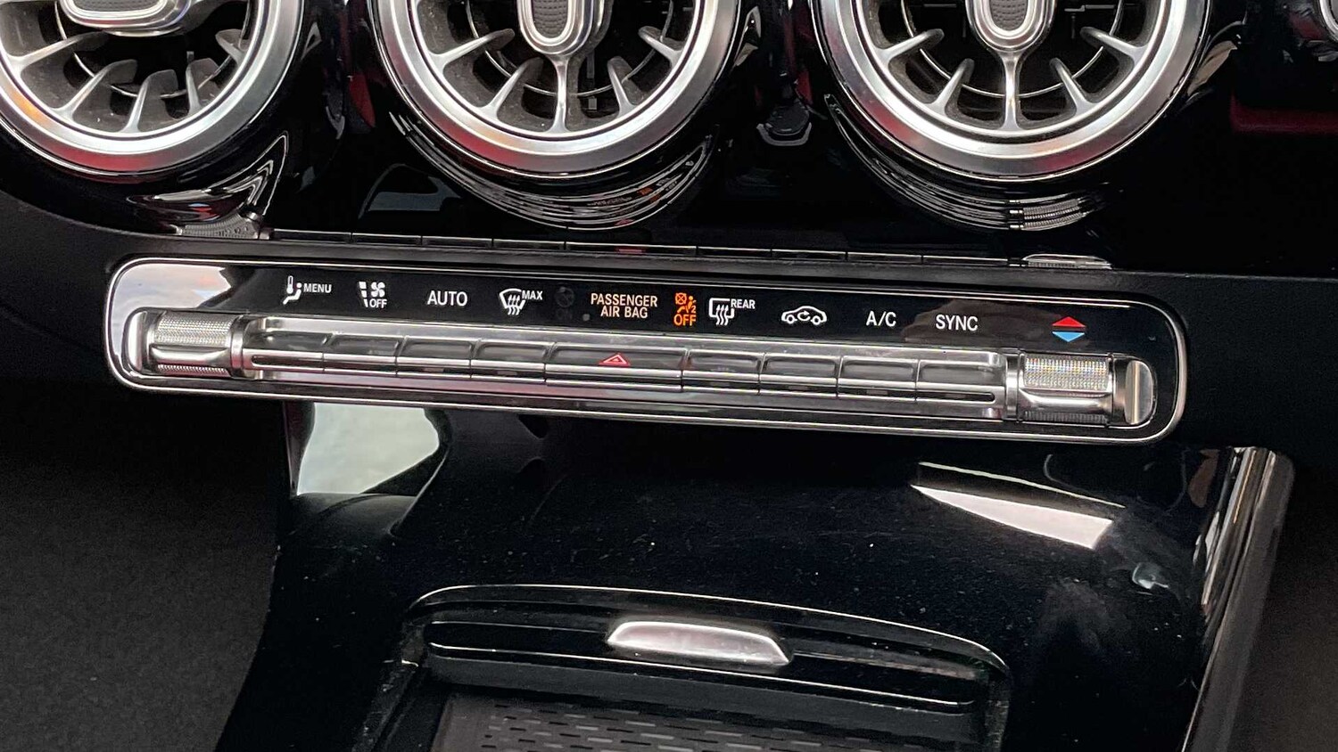 Used Mercedes-Benz CLA 2020 for sale - 77886026: Photo 26