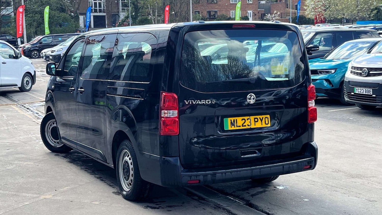 Used Vauxhall Vivaro Life 2023 for sale - 78208991: Photo 3