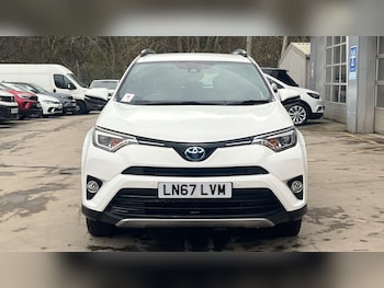 Used Toyota RAV4 2017 for sale - 77996001: Photo