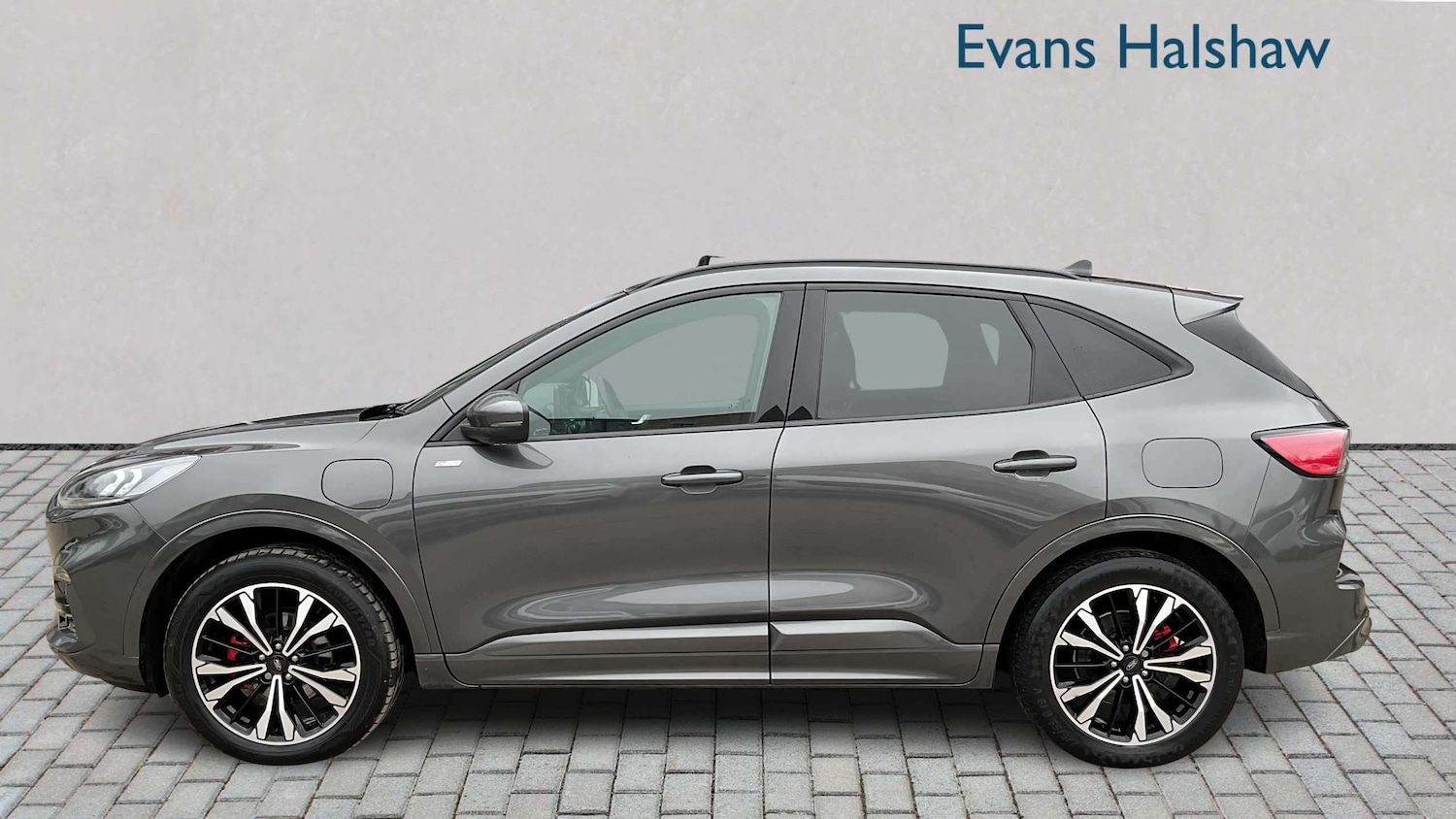 Used Ford Kuga 2021 for sale - 77972927: Photo 4