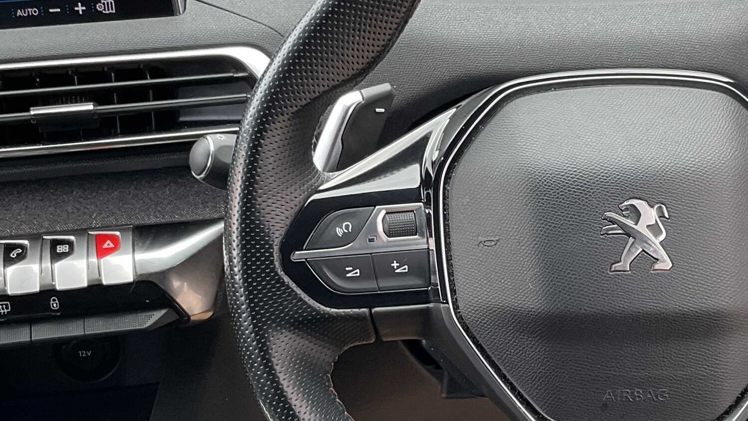 Used Peugeot 5008 2020 for sale - 77859147: Photo 18