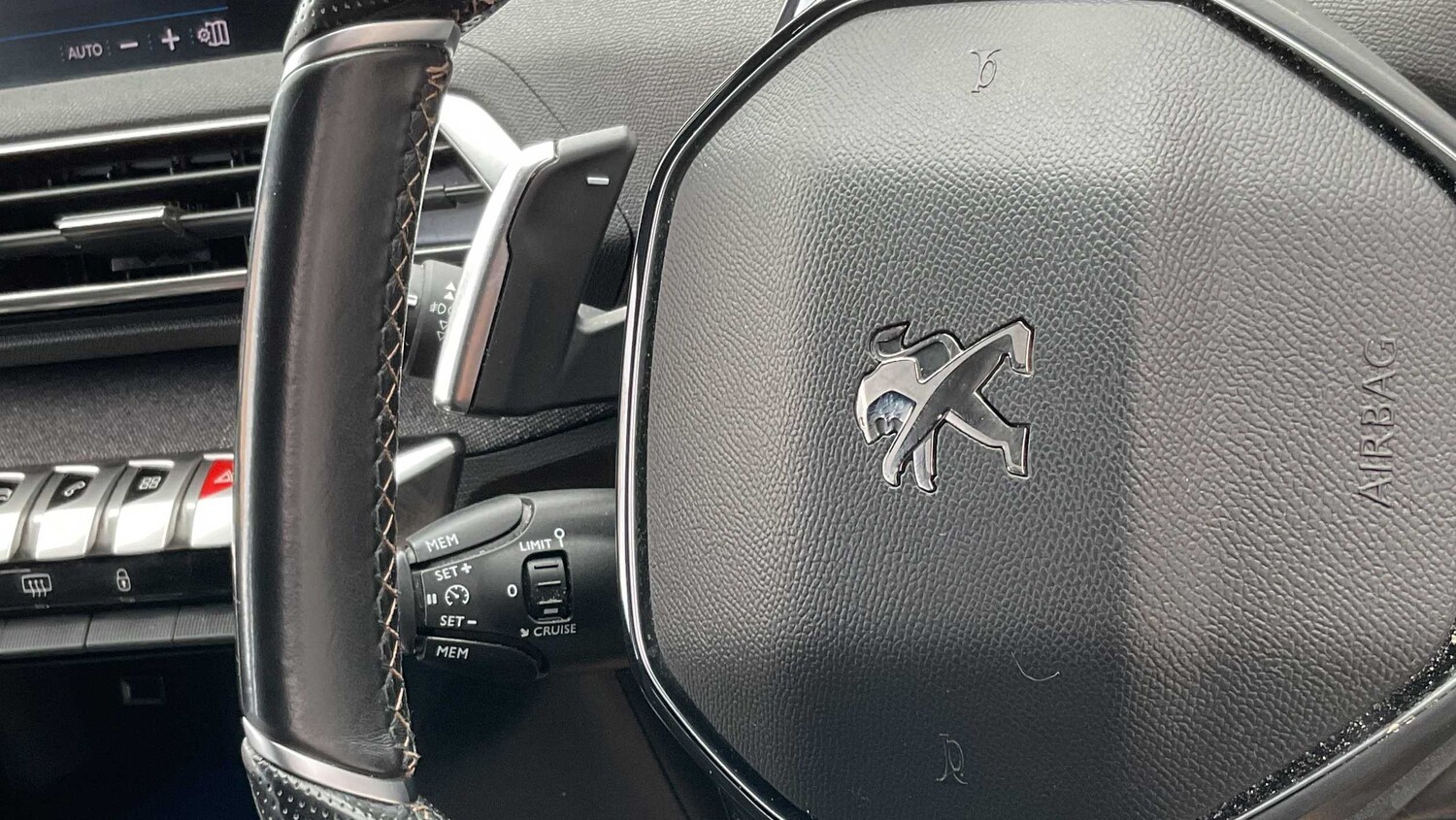 Used Peugeot 5008 2020 for sale - 77859147: Photo 20