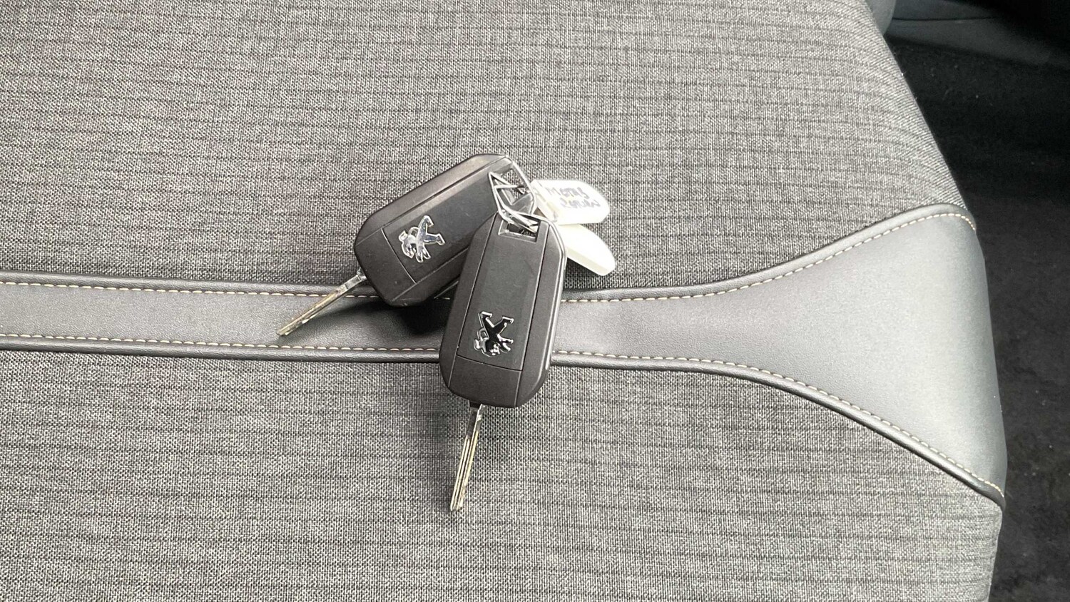 Used Peugeot 5008 2020 for sale - 77859147: Photo 35