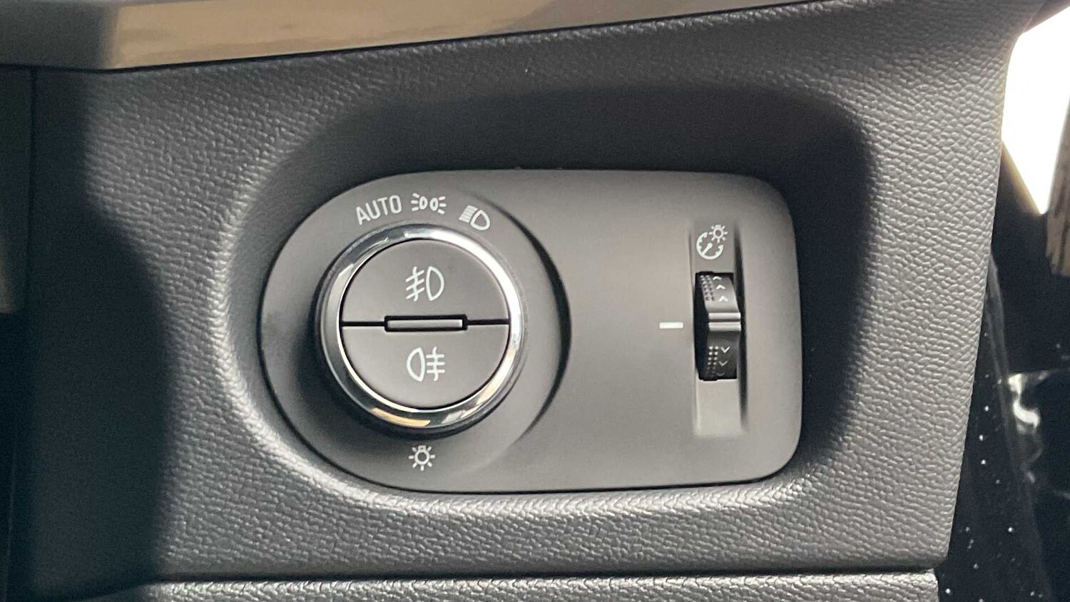 Used Vauxhall Mokka 2025 for sale - 77858513: Photo 28