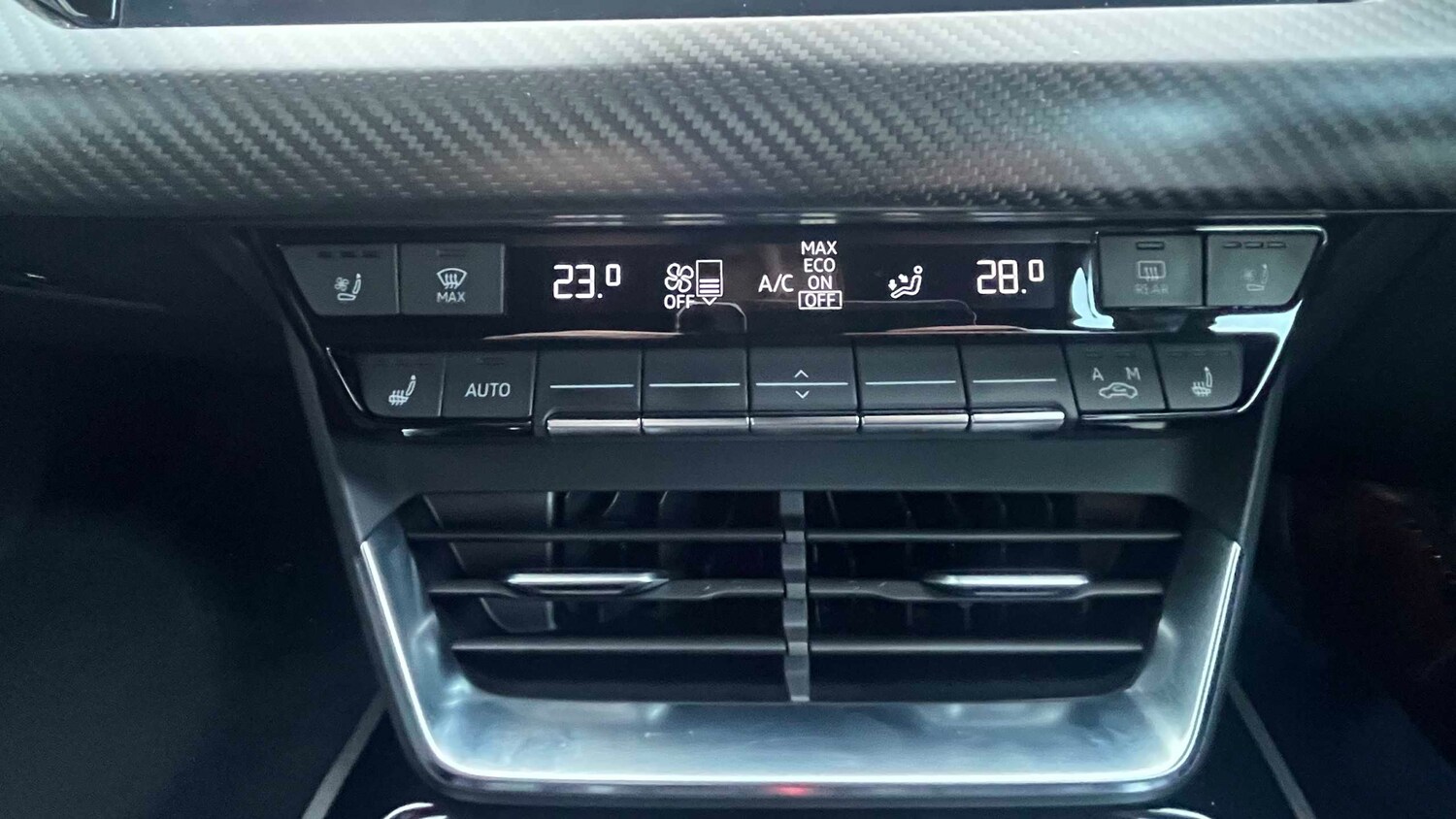 Used Audi RS e-tron GT 2021 for sale - 77861819: Photo 16