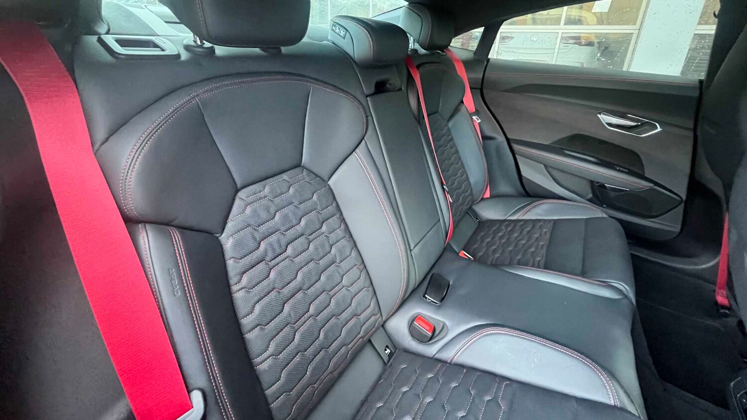 Used Audi RS e-tron GT 2021 for sale - 77861819: Photo 9